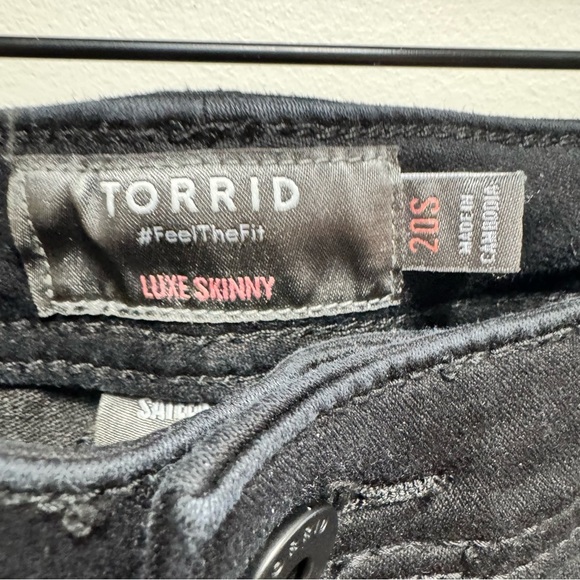 Torrid Black Luxe Skinny Jean Size 20S - Picture 8 of 11